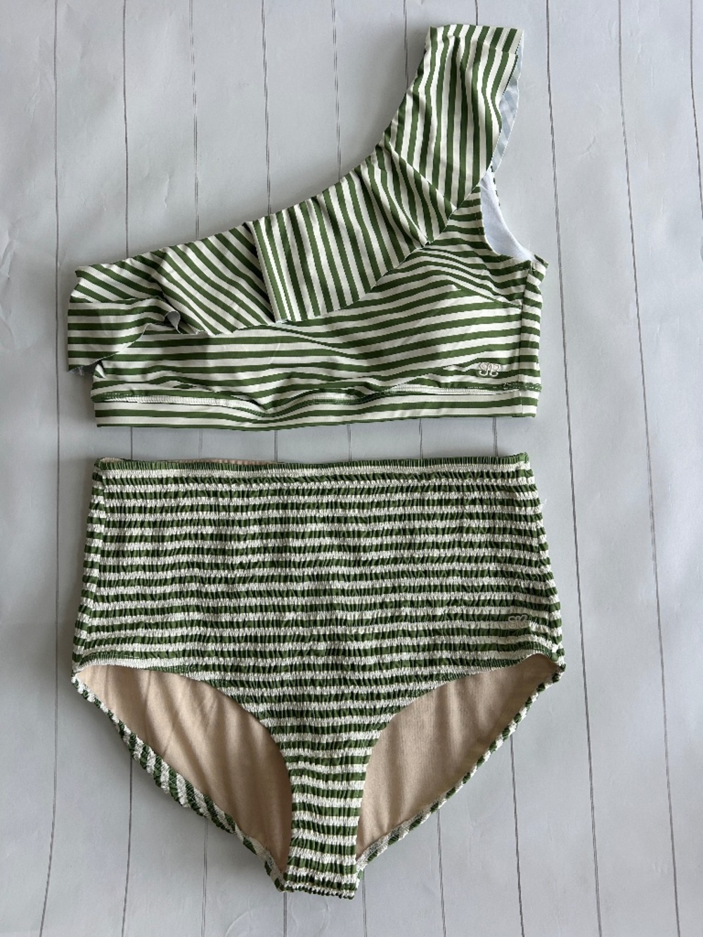 Albion size XL bikini swimsuit one shoulder smocked green stripe two piece ruffl